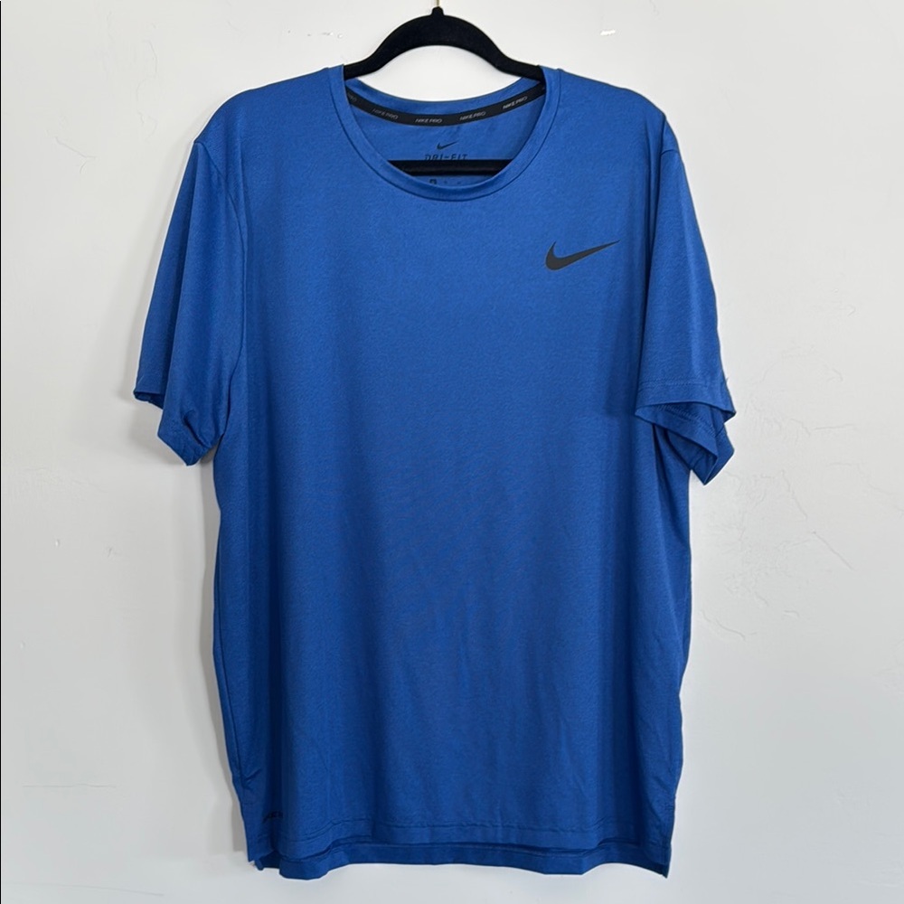 Nike Men's Blue T-Shirt